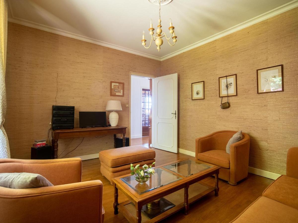 Quaint Holiday Home In Payzac With Garden 외부 사진