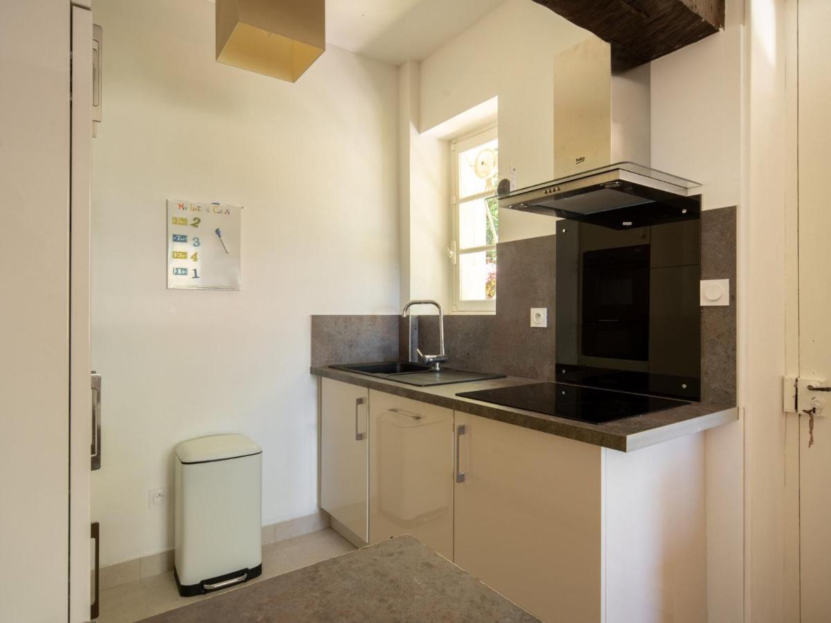 Quaint Holiday Home In Payzac With Garden 외부 사진